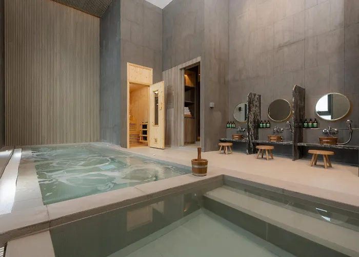 Staybridge Sukhumvit By Ihg 4*