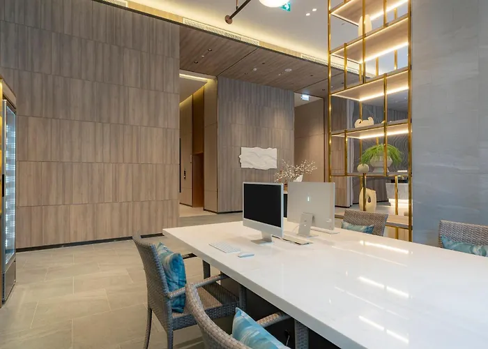 Staybridge Sukhumvit By Ihg Hotel