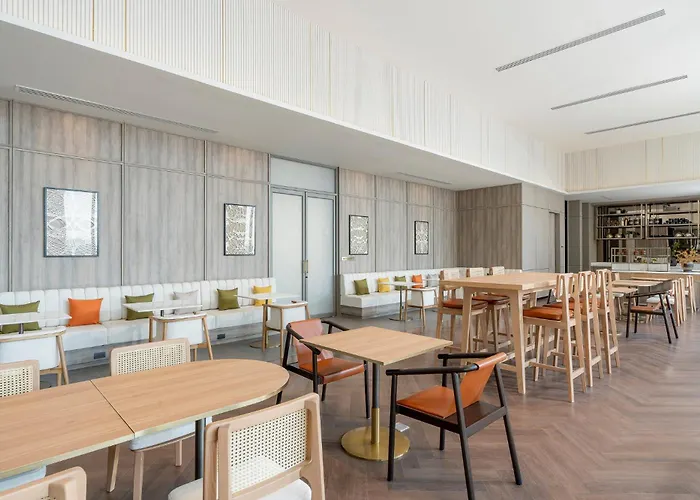 Staybridge Sukhumvit By Ihg Hotel 4*